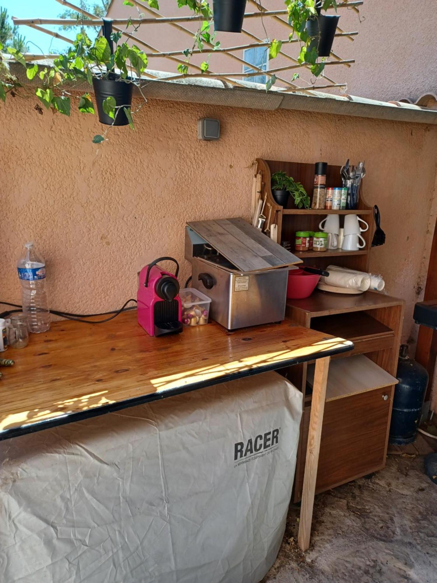 Appartement Le CLOS D'AMANDINE à Sallèles-dʼAude Extérieur photo